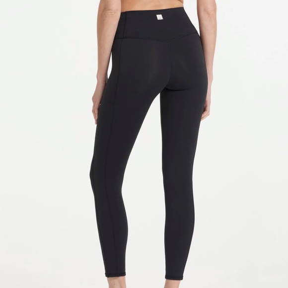 Vuori Studio Leggings - Picture 3 of 12
